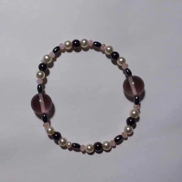 7 inch magnetic hematite, glass bracelet Holsom - Picture 2 of 3